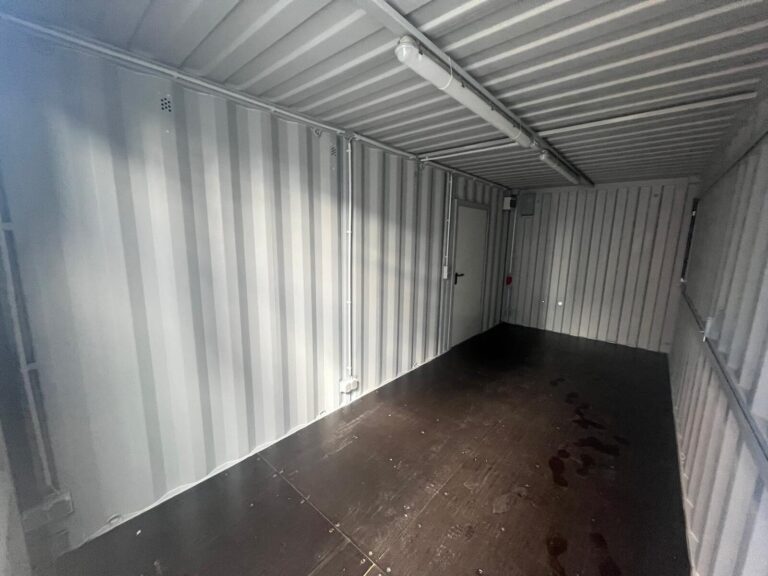 Barcontainer-2-768×576-1.jpg