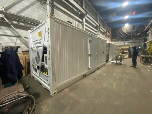 Contenitore Refrigerato 20 Piedi STD – Precisione e Sicurezza
