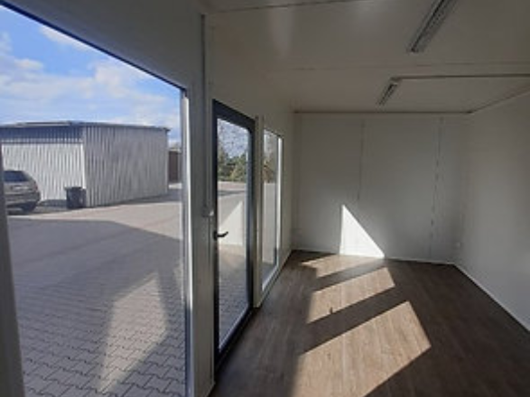 Ufficio-Container-di-18-m²-con-Servizi-Igienici-2.png